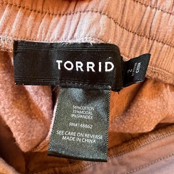 Torrid pink Relaxed Jogger Sweatpants 2 - Picture 2 of 6
